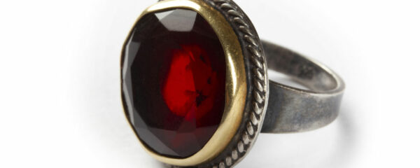 Bague grenat